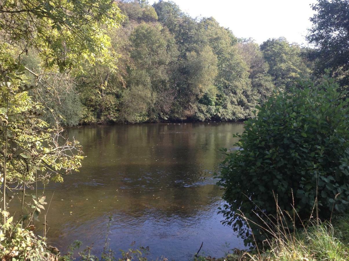 Camping Du Pont De St Gal Saint-Gal-sur-Sioule Exteriér fotografie